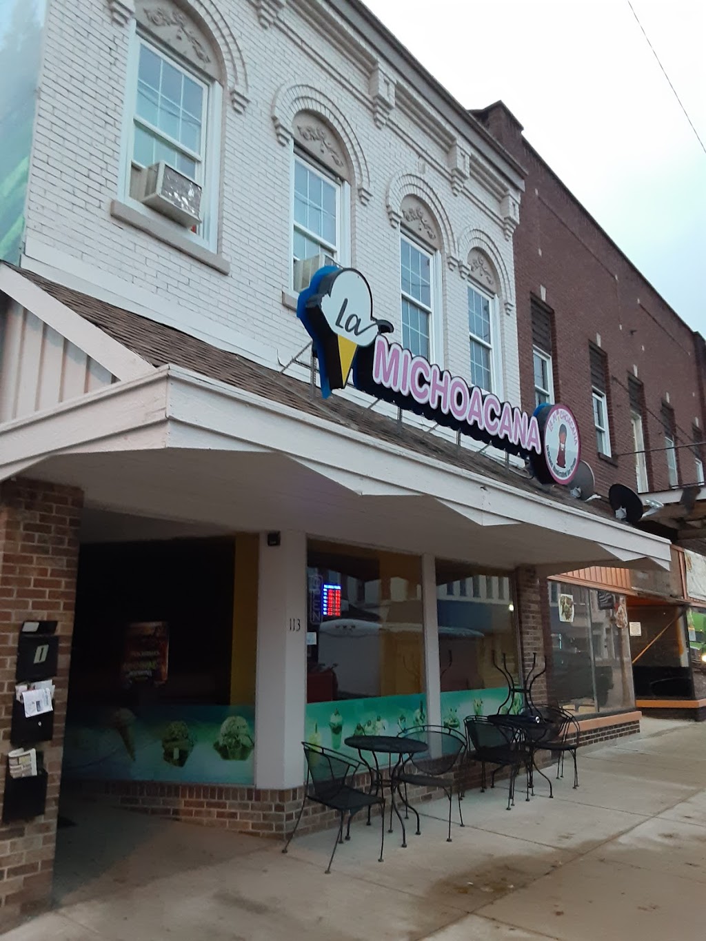 La Michoacana Ice Cream - Ligonier | 113 S Cavin St, Ligonier, IN 46767, USA | Phone: (260) 215-7588