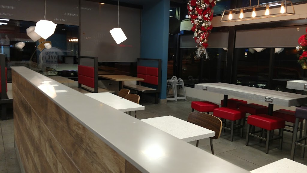 Jack in the Box | 3749 S Mission Rd, Tucson, AZ 85713, USA | Phone: (520) 209-1880