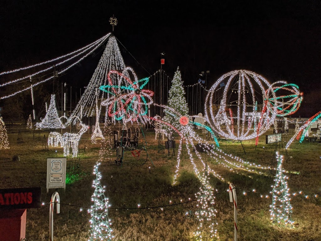 Lake Myra Christmas Light Show | 10 S Cypress St, Wendell, NC 27591, USA | Phone: (919) 339-2073
