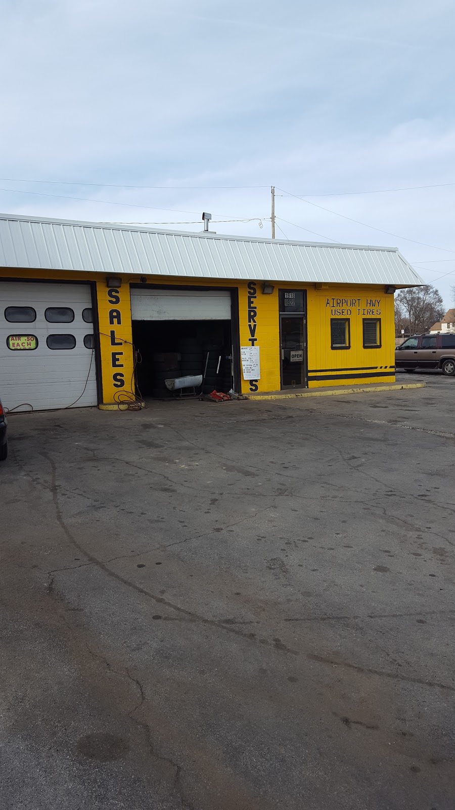 Airport Hwy Used Tires | 1918 Airport Hwy, Toledo, OH 43609, USA | Phone: (313) 523-8080