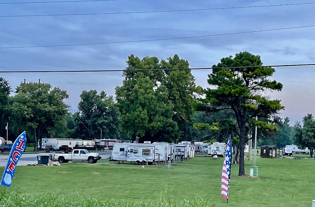 Evergreen RV Park | 37661 OK-66, Bristow, OK 74010 | Phone: (918) 367-2610