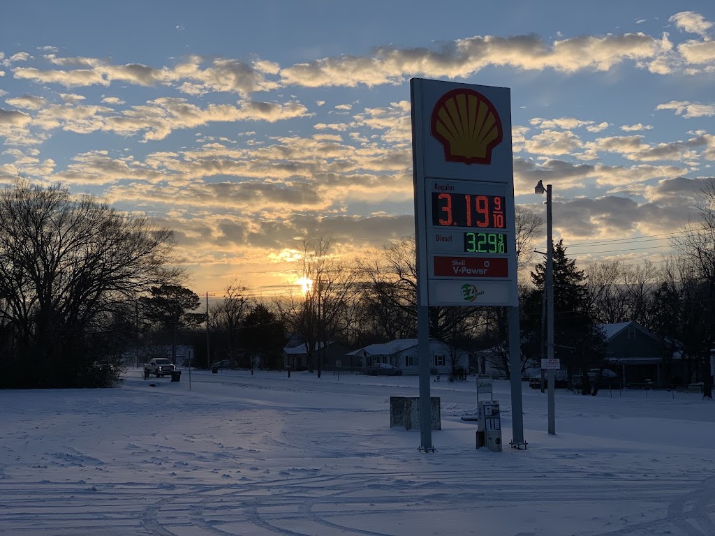 E-Z Mart | 304 E Poplar St, Fort Gibson, OK 74434, USA | Phone: (918) 478-4119