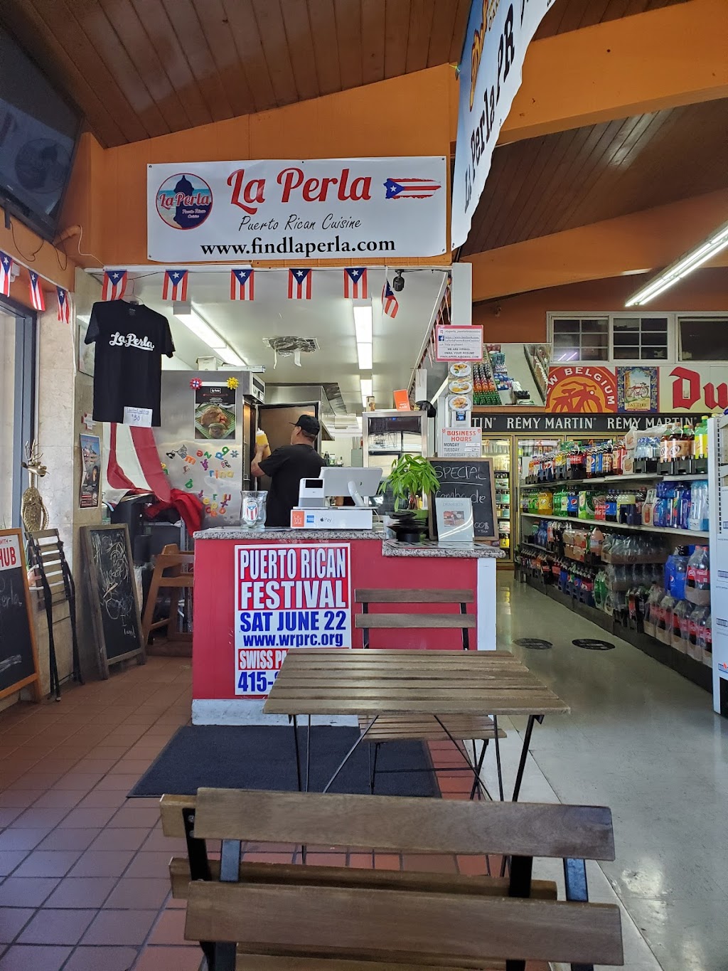 La Perla Puerto Rican Cuisine | 3409 Fruitvale Ave, Oakland, CA 94602, USA | Phone: (510) 479-3336