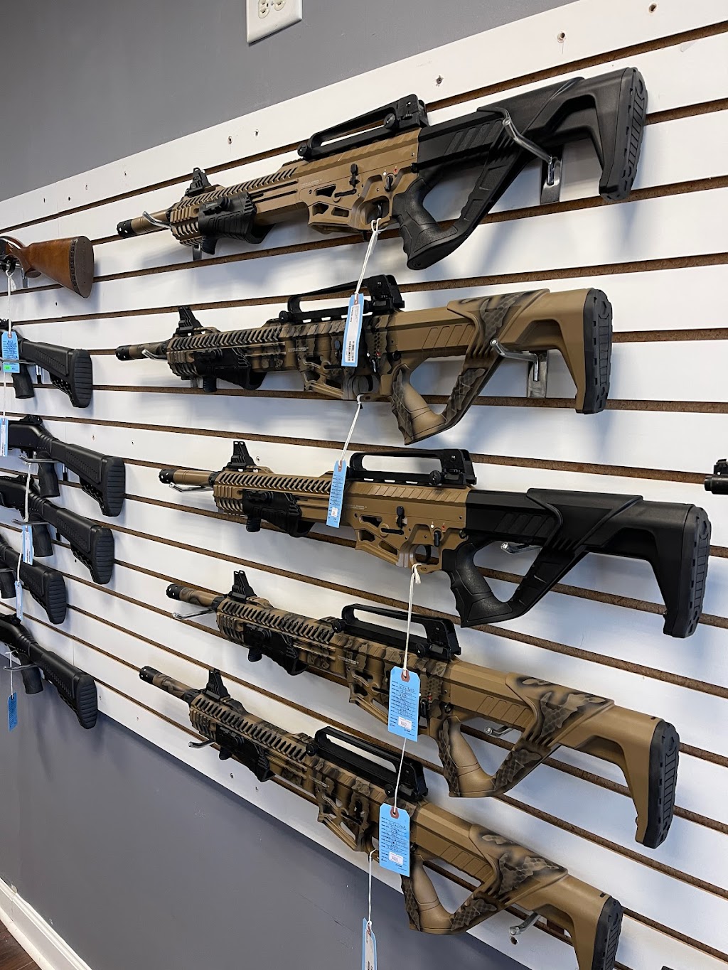 Lamonts Firearms & Supplies | 4606 Elk Ridge Ct E, Flowery Branch, GA 30542, USA | Phone: (770) 561-8731