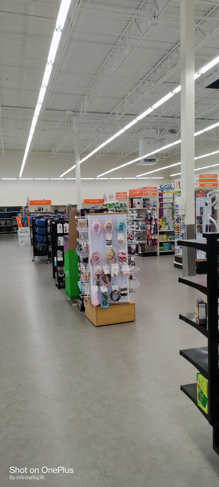 Big Lots | 3420 SW Durham Dr, Durham, NC 27707, USA | Phone: (984) 243-0465