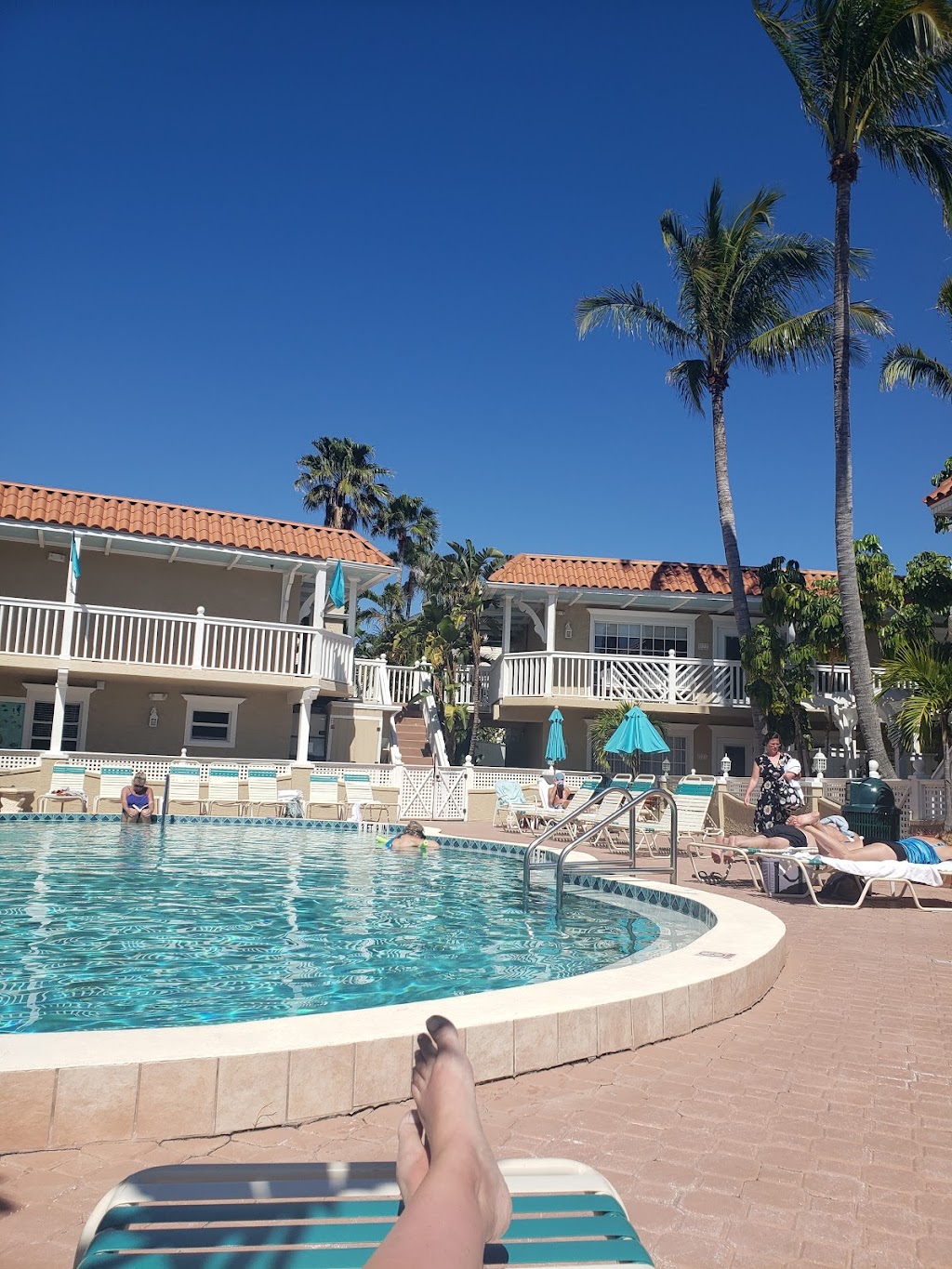 Tortuga Inn Beach Resort | 1325 Gulf Dr N, Bradenton Beach, FL 34217, USA | Phone: (941) 778-6611
