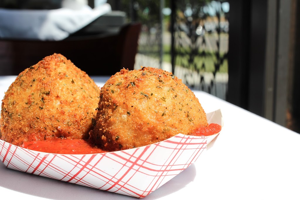 Amici Ristorante | 2516 Elmwood Ave, Kenmore, NY 14217, USA | Phone: (716) 874-0143