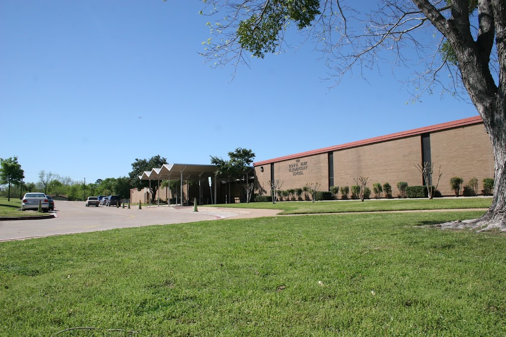 Donna Park Elementary | 1125 Scott Dr, Hurst, TX 76053, USA | Phone: (817) 399-3410