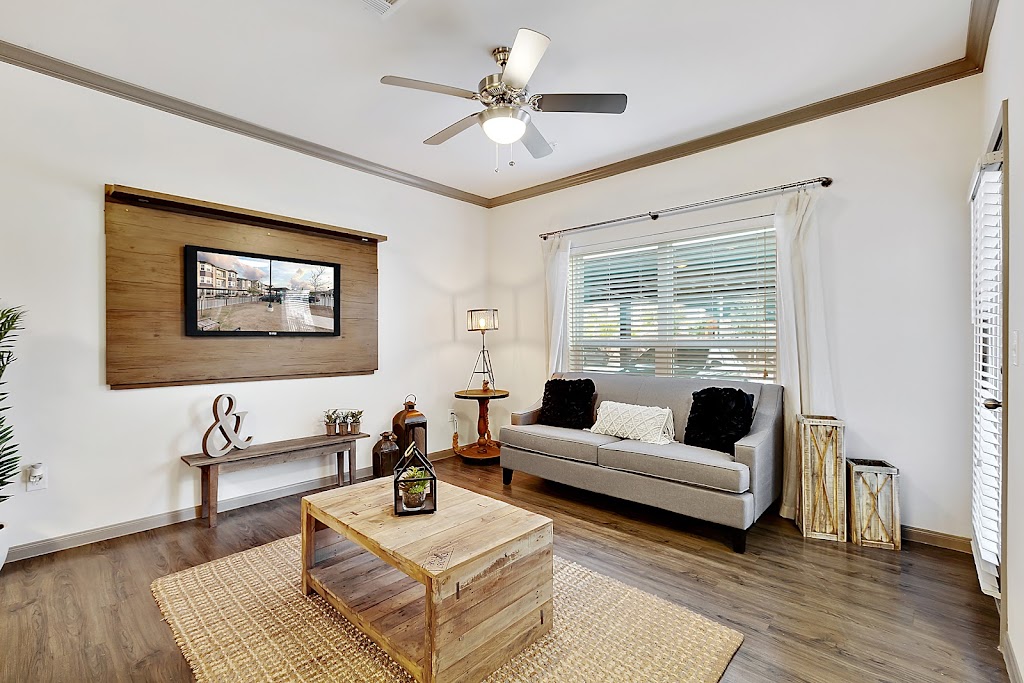 Ventana at Plum Creek | 4624 Cromwell Dr, Kyle, TX 78640, USA | Phone: (512) 675-7454