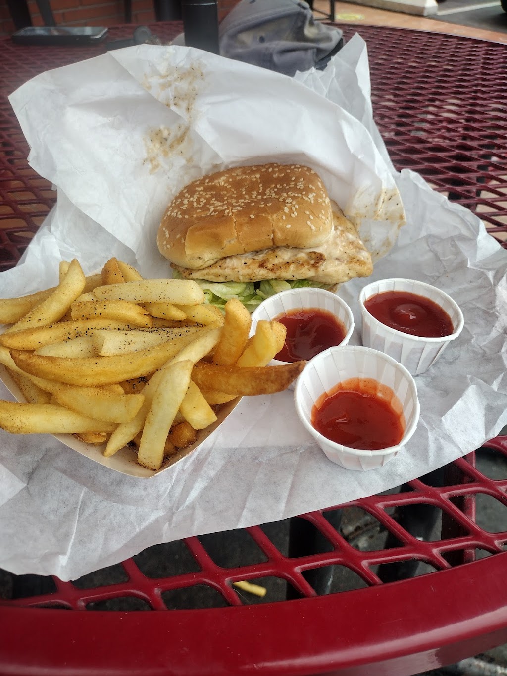 Husky Boy Burgers | 802 N Pacific Coast Hwy, Laguna Beach, CA 92651, USA | Phone: (949) 497-9605