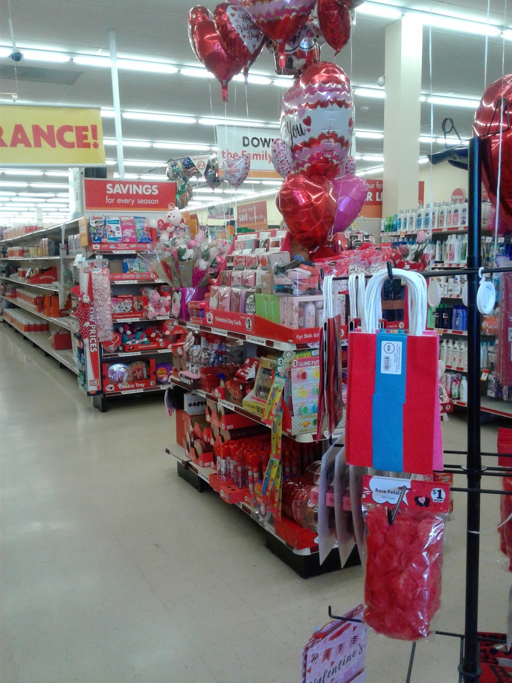 Family Dollar | 831 Lemay Ferry Rd, St. Louis, MO 63125, USA | Phone: (314) 955-9861