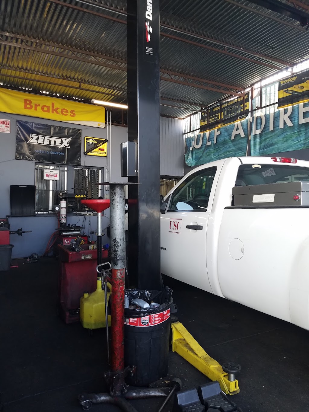 T I Auto Repair | 1426 Newton St, Los Angeles, CA 90021, USA | Phone: (213) 749-8973