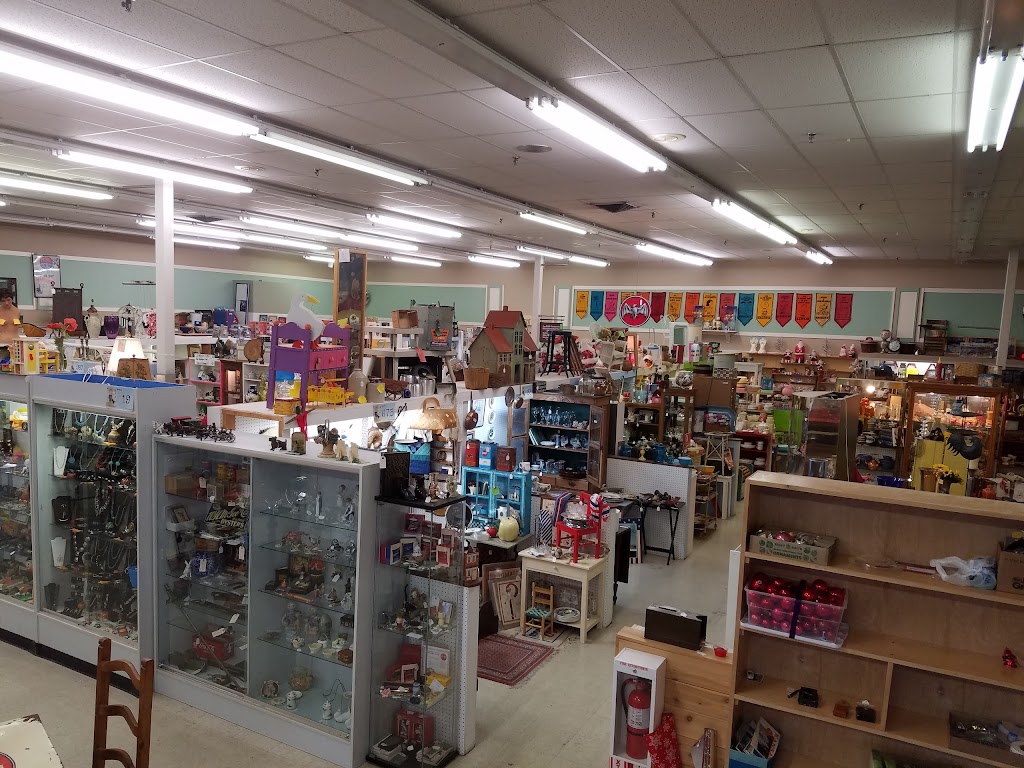 Shawnee Antique Mall | 7410 Nieman Rd, Shawnee, KS 66203, USA | Phone: (913) 499-7688