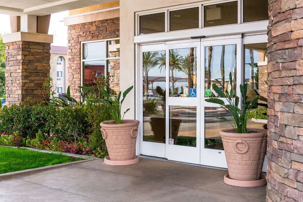 Comfort Suites Ontario Airport Convention Center | 1811 E Holt Blvd, Ontario, CA 91761, USA | Phone: (909) 850-5894