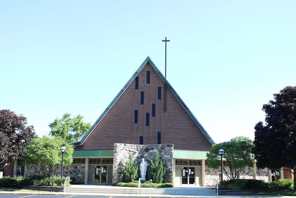 St. Patrick Catholic Parish Church | 9086 Hutchins Rd, White Lake Charter Township, MI 48386, USA | Phone: (248) 698-3100