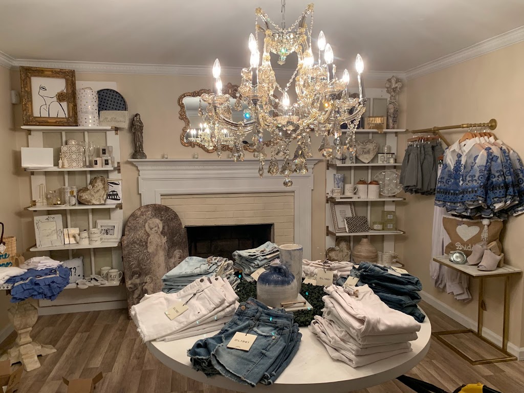 True Blue Boutique | 31 Church St, Little Silver, NJ 07739, USA | Phone: (732) 268-7904