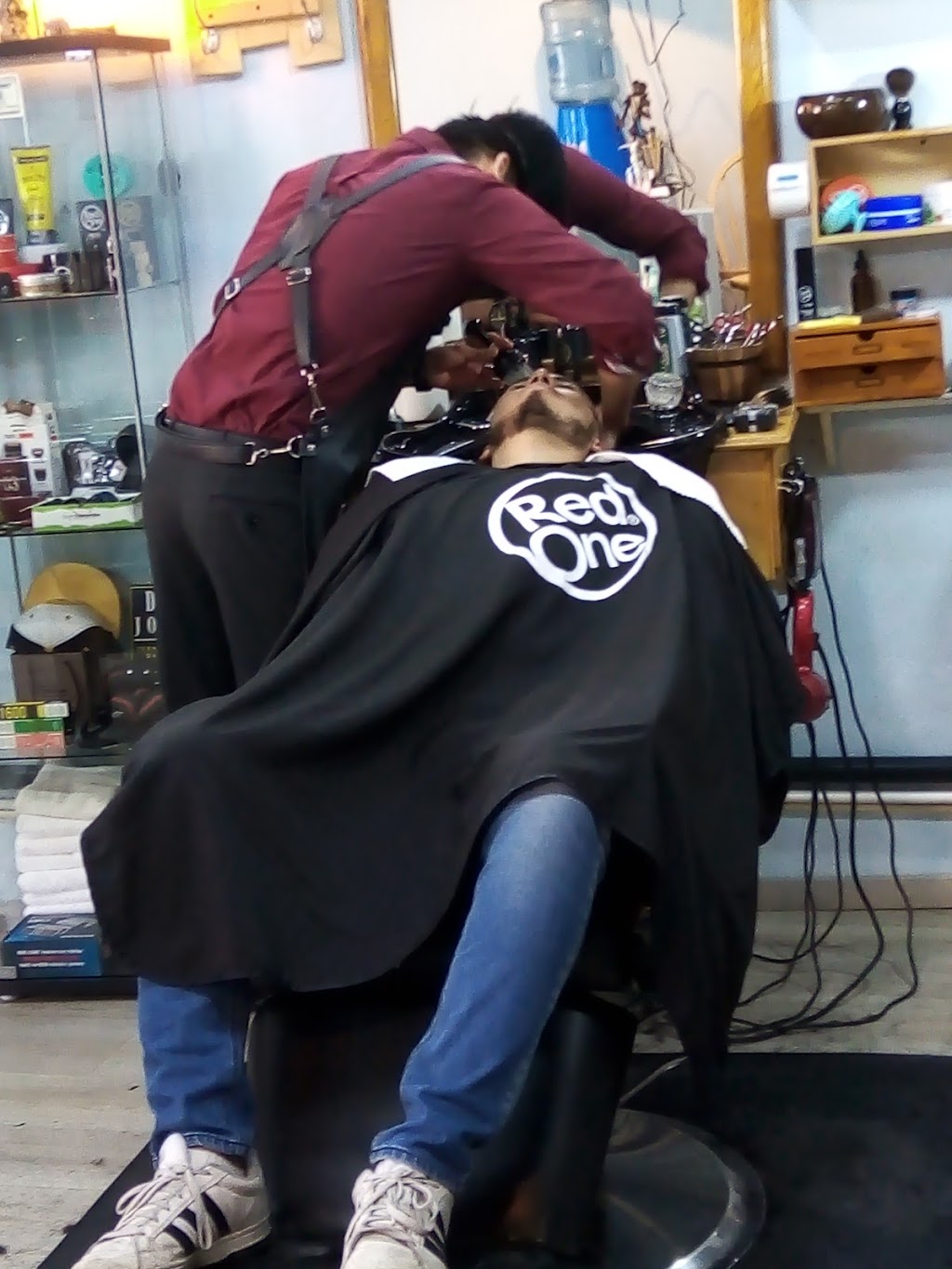 Barber Shop Elohim | Av. Panamericano #9897 Fraccionamiento, Panamericano, 22647 Tijuana, B.C., Mexico | Phone: 664 868 9882