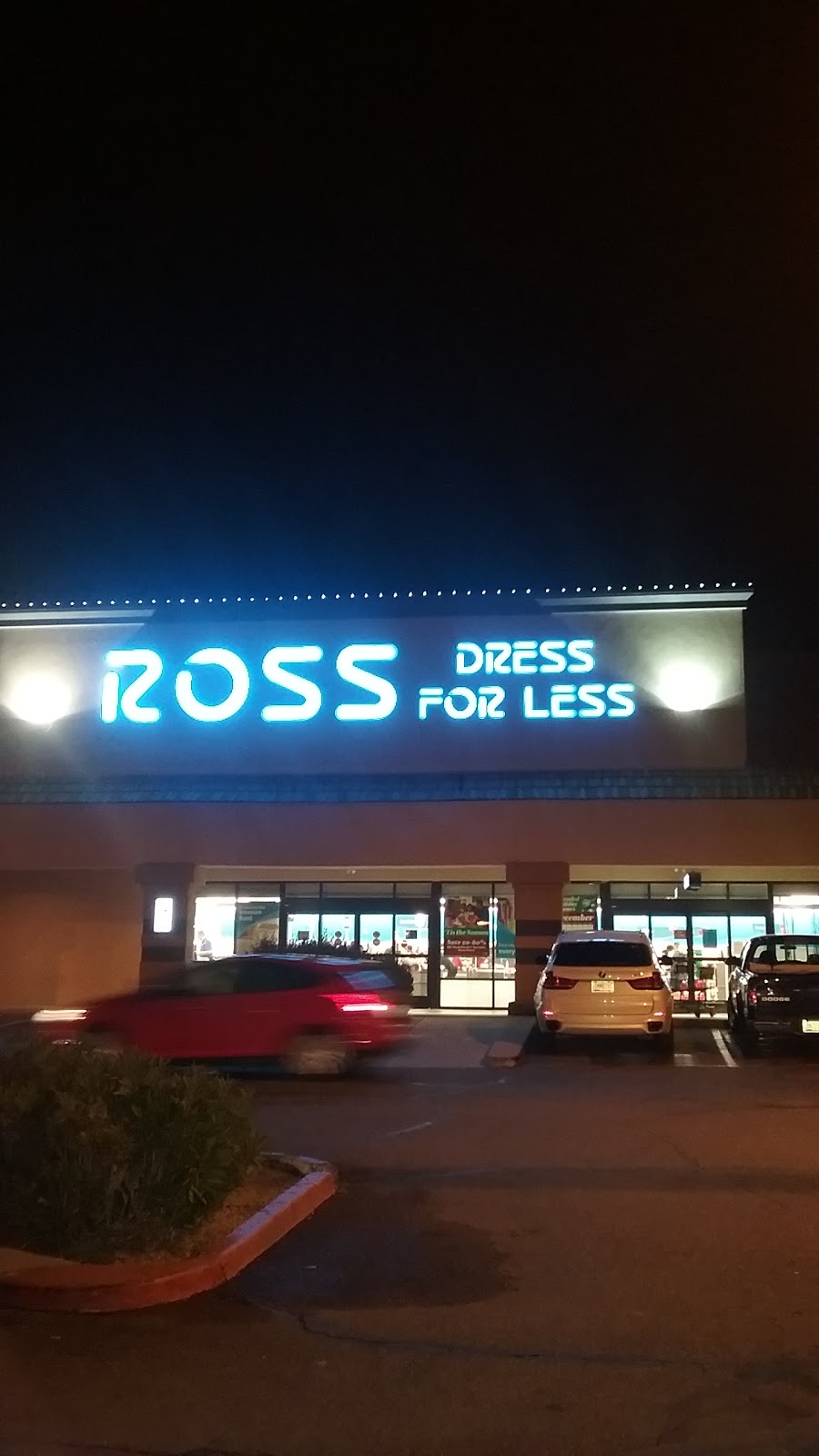 Ross Dress for Less | 3409 W Thunderbird Rd, Phoenix, AZ 85053, USA | Phone: (602) 993-0985