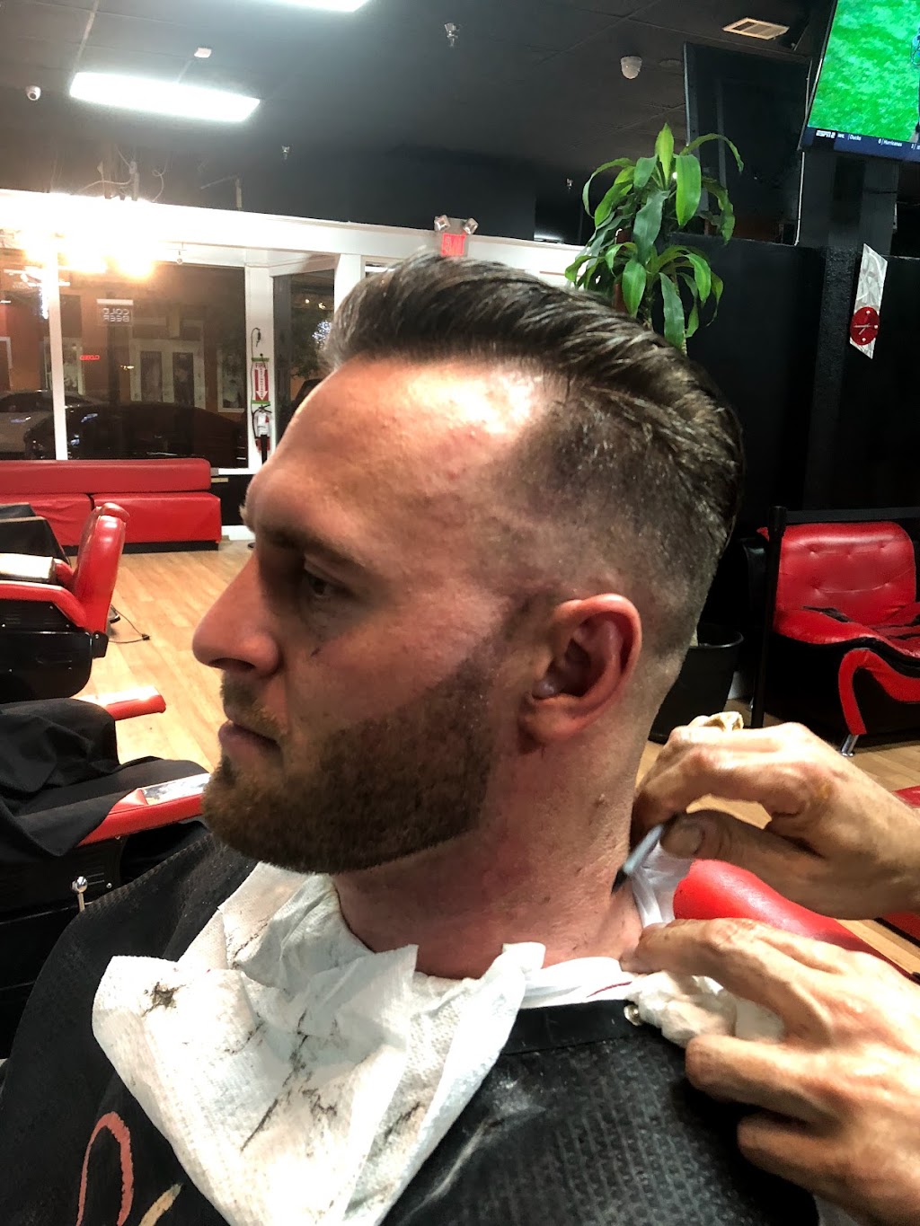 Traditions Mobile Barber | 2005 Pitch Way, Kissimmee, FL 34746, USA | Phone: (321) 900-7913