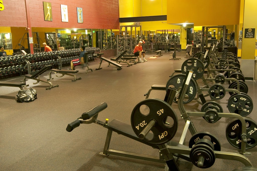 Golds Gym | 1131 Merritt Blvd, Dundalk, MD 21222, USA | Phone: (410) 284-4653