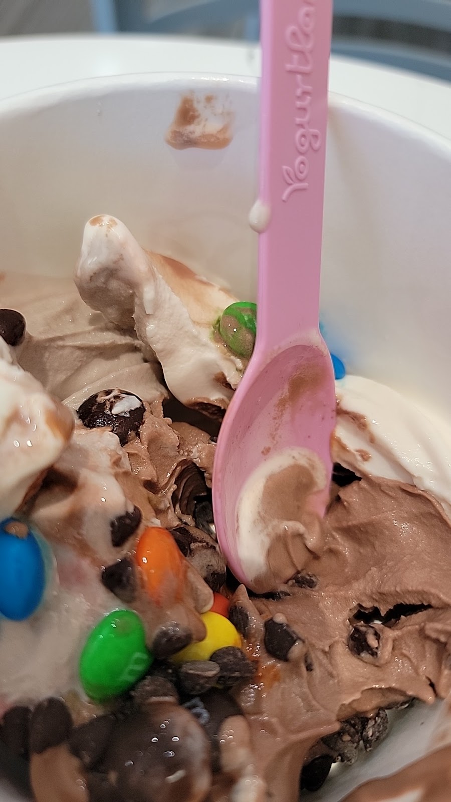 Yogurtland Palmdale - East Avenue | 2331 E Avenue S D-1, Palmdale, CA 93550, USA | Phone: (661) 480-5315