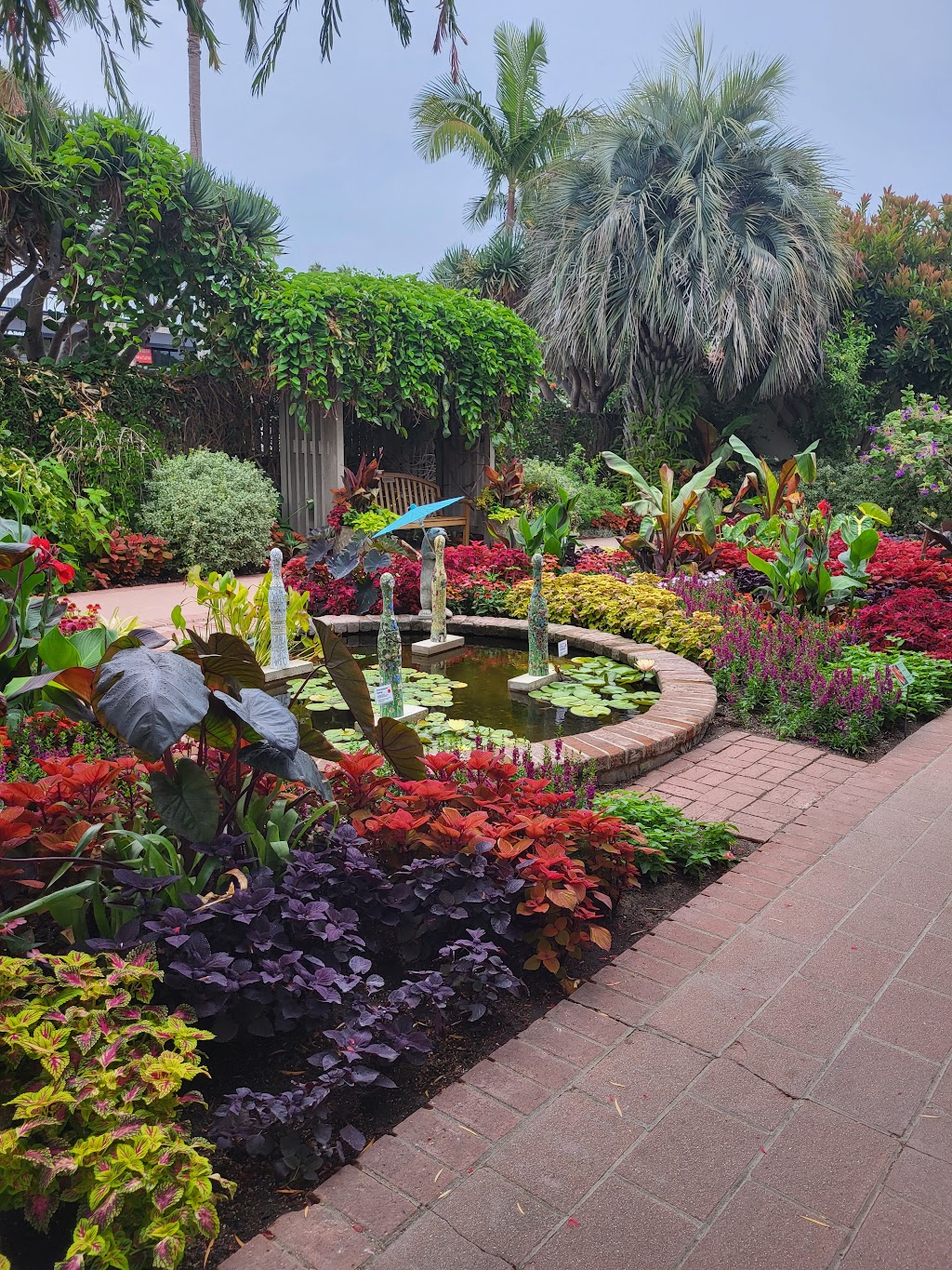 Sherman Library & Gardens | 2647 East Coast Hwy, Corona Del Mar, CA 92625, USA | Phone: (949) 673-2261