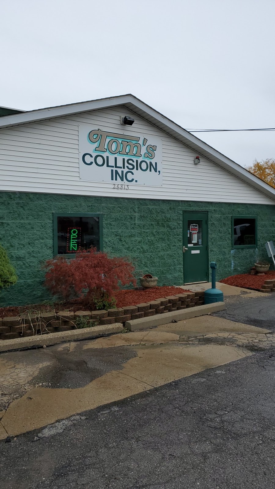 Toms Collision | 26813 Telegraph Rd, Flat Rock, MI 48134, USA | Phone: (734) 782-2081