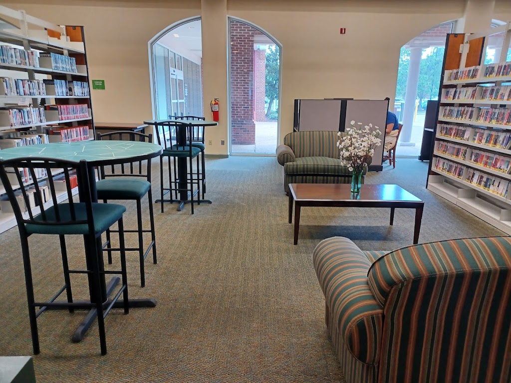 Main Street Library | 110 Main St, Newport News, VA 23601, USA | Phone: (757) 591-4858