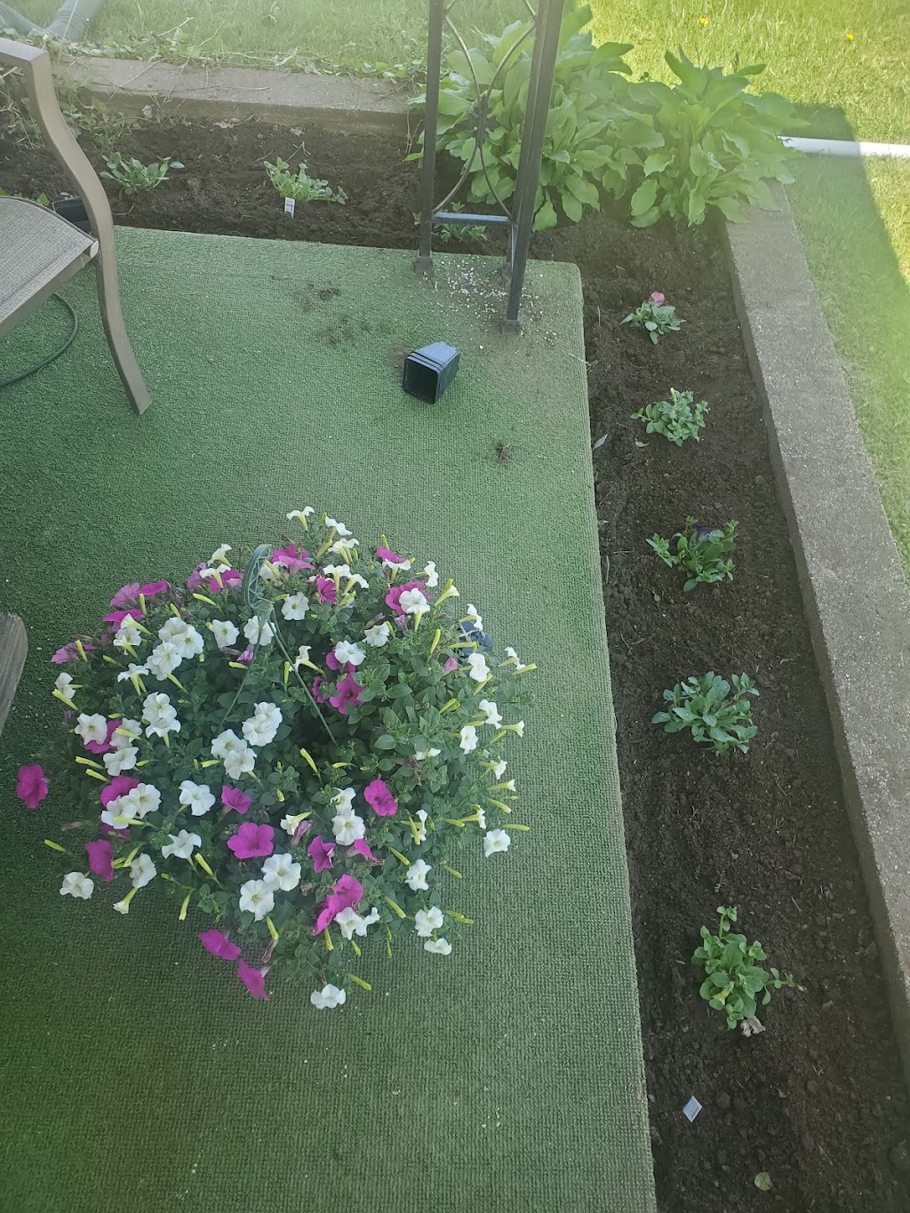 Engels Landscaping Center | 15810 Lockbourne Eastern Rd, Ashville, OH 43103, USA | Phone: (740) 983-9110