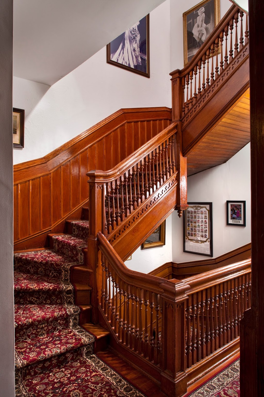 American Guest House | 2005 Columbia Rd NW, Washington, DC 20009, USA | Phone: (202) 588-1180