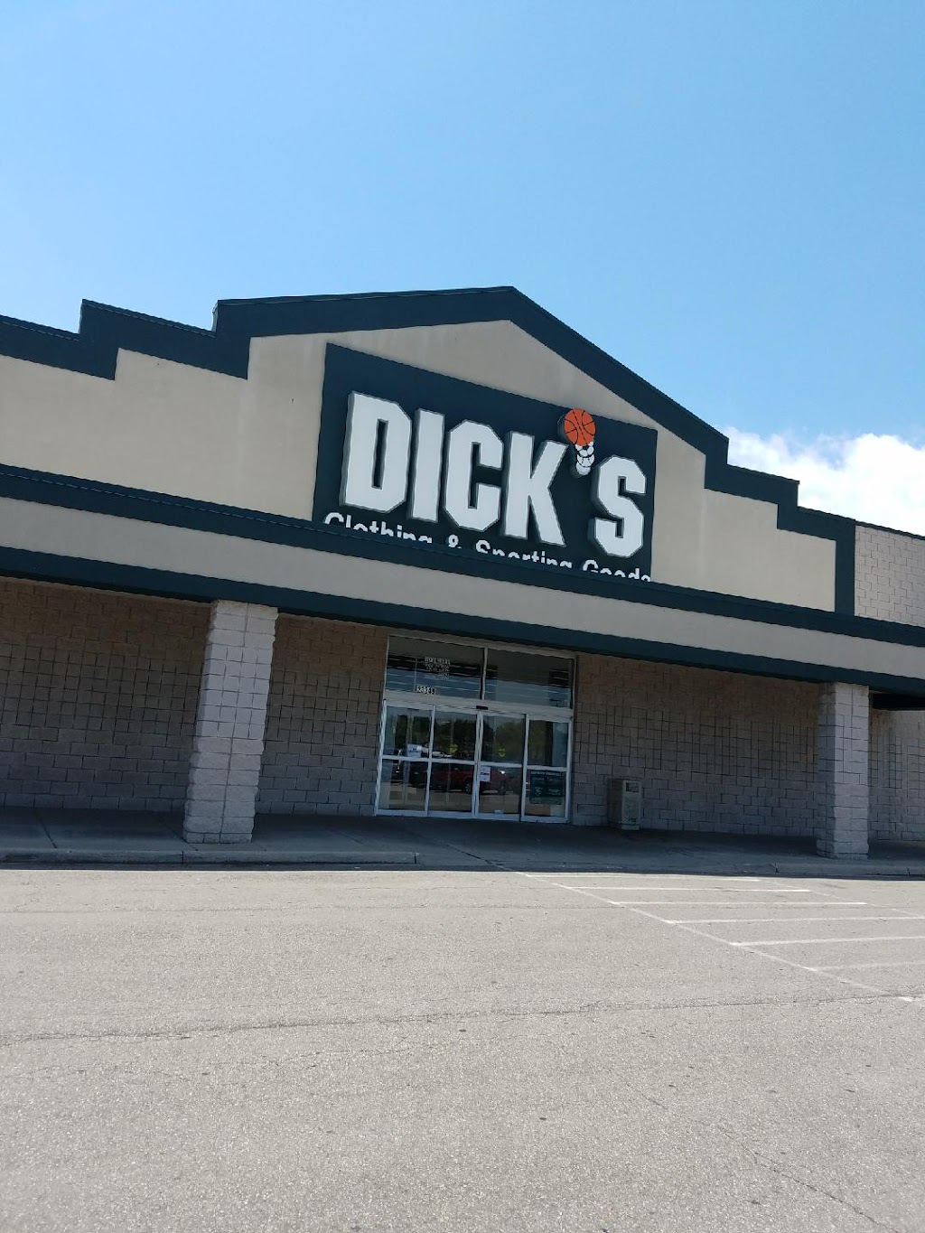 DICKS Sporting Goods | 23349 Eureka Rd, Taylor, MI 48180, USA | Phone: (734) 374-0429