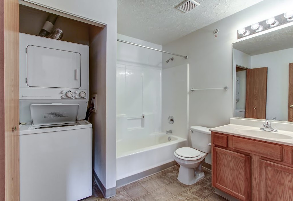 Parkwood Village | 3710 Edgebrooke Dr, Brunswick, OH 44212, USA | Phone: (330) 225-6224