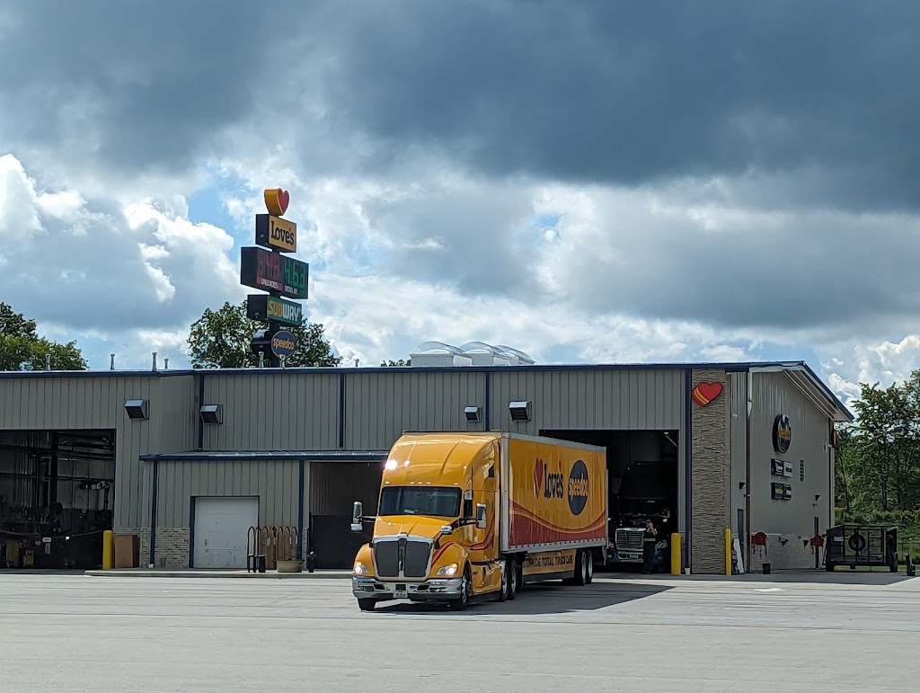 Loves Travel Stop | 4352 OH-225, Diamond, OH 44412, USA | Phone: (234) 863-4940