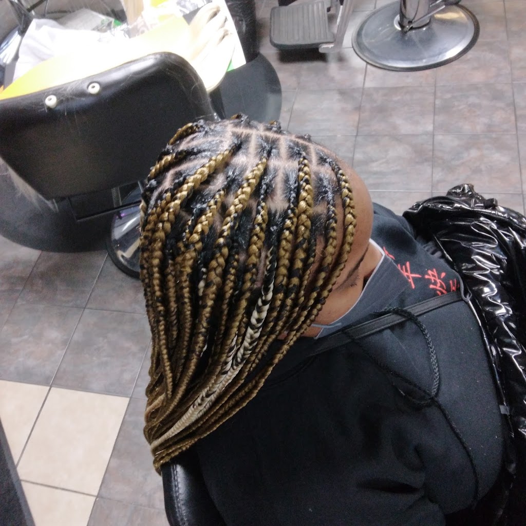 Neet freak | 3911 Sauk Trail, Richton Park, IL 60471, USA | Phone: (708) 510-0453