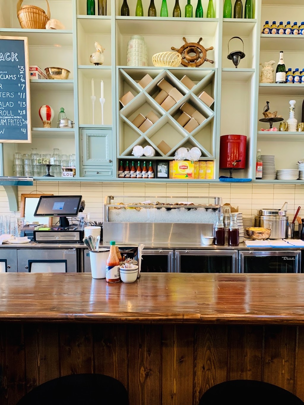 Found Oyster | 4880 Fountain Ave, Los Angeles, CA 90029, USA | Phone: (323) 486-7920