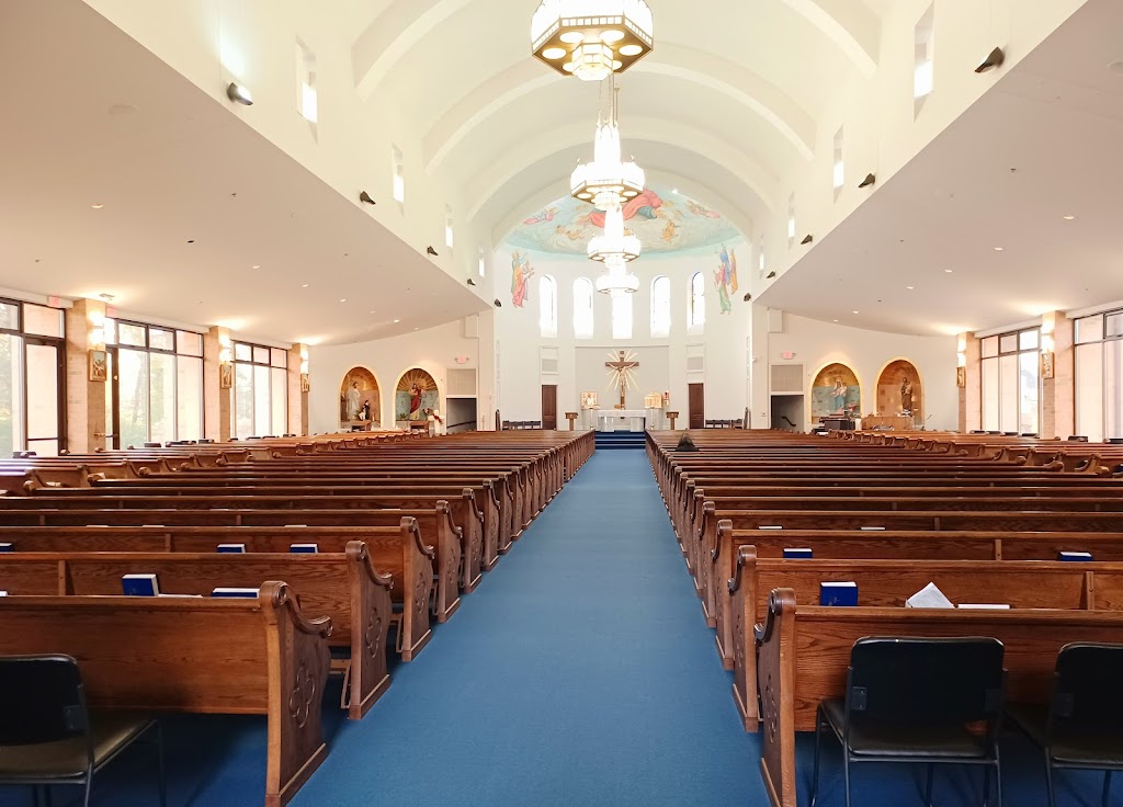 St. Thomas Chaldean Catholic Church | 6900 W Maple Rd, West Bloomfield Township, MI 48322, USA | Phone: (248) 788-2460