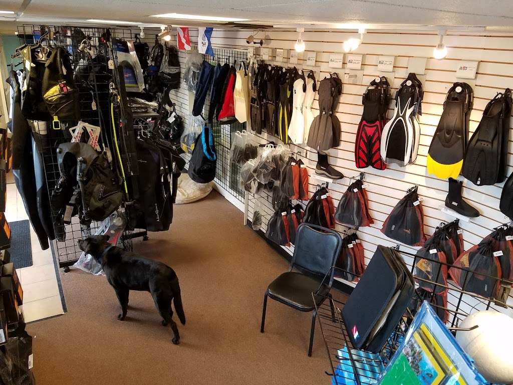 Dive Shop Inc | 7300 W Frontage Rd A, Shawnee, KS 66203, USA | Phone: (913) 677-3483