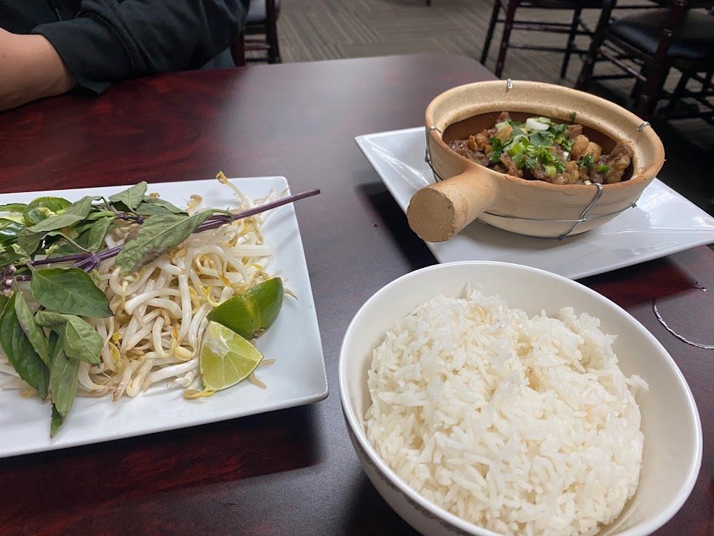 The Pho Cafe | 2351 Millersport Hwy, Getzville, NY 14068, USA | Phone: (716) 810-9815