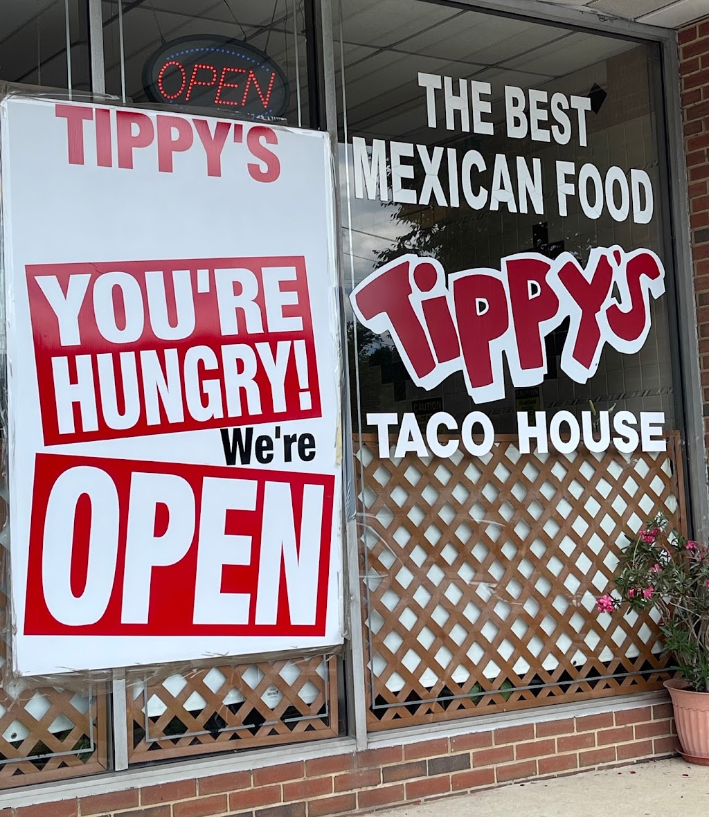 Tippys Taco House | 8632 Lee Hwy, Fairfax, VA 22031, USA | Phone: (703) 560-0511