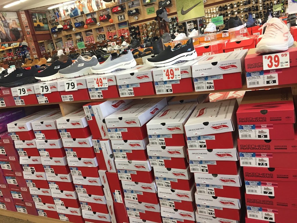 Shoe City - North Hollywood | 6520 Laurel Canyon Blvd, North Hollywood, CA 91606, USA | Phone: (818) 623-9540