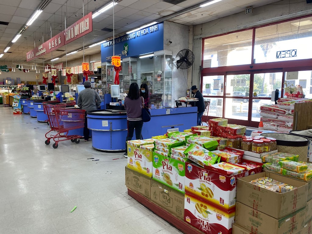 Hoa Binh Pomona Super Market | 1093 E Holt Ave, Pomona, CA 91767 | Phone: (909) 629-5080