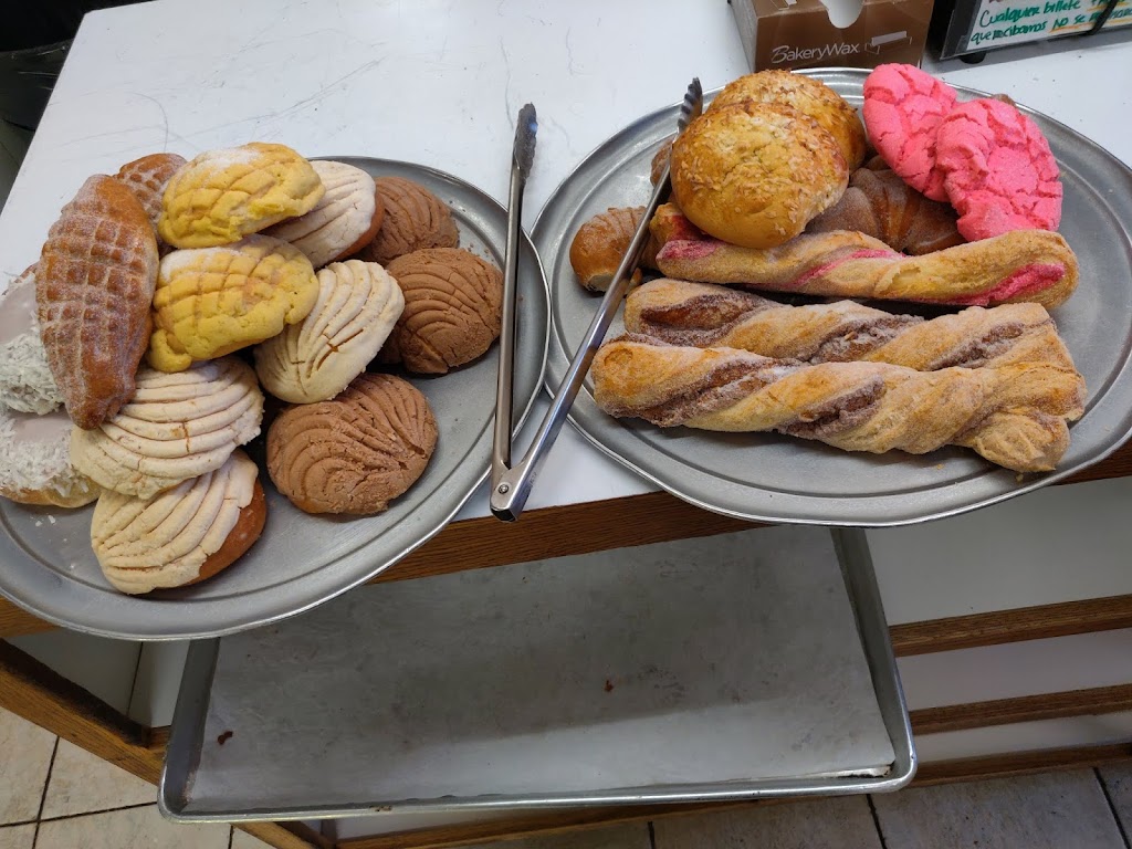 El Metate Panaderia | 1338 W 1st St, Santa Ana, CA 92703, USA | Phone: (714) 543-5700