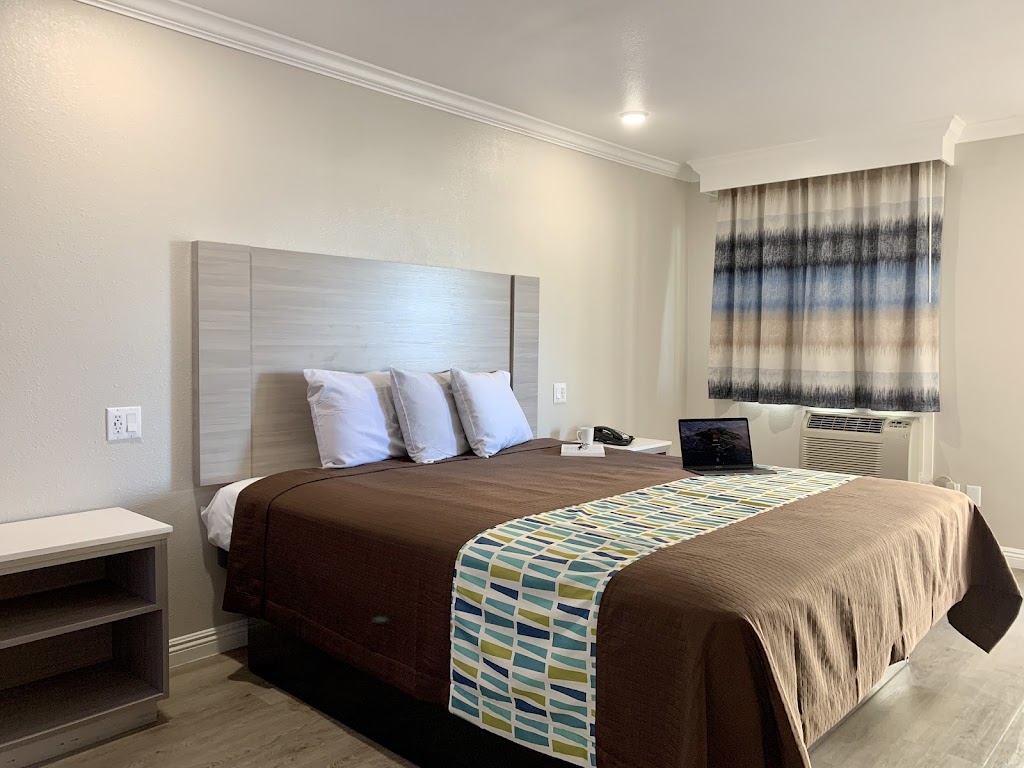 Mojave Inn | 15499 Village Dr, Victorville, CA 92394, USA | Phone: (760) 243-5858