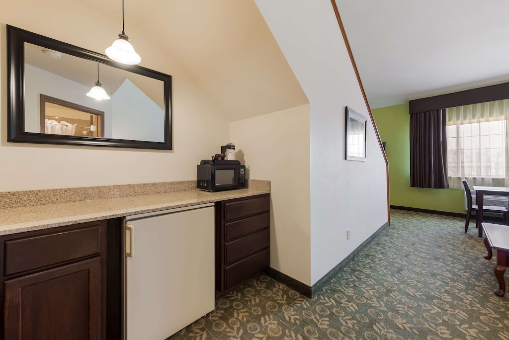 Quality Inn & Suites Red Wing | 752 Withers Harbor Dr, Red Wing, MN 55066, USA | Phone: (651) 388-1577