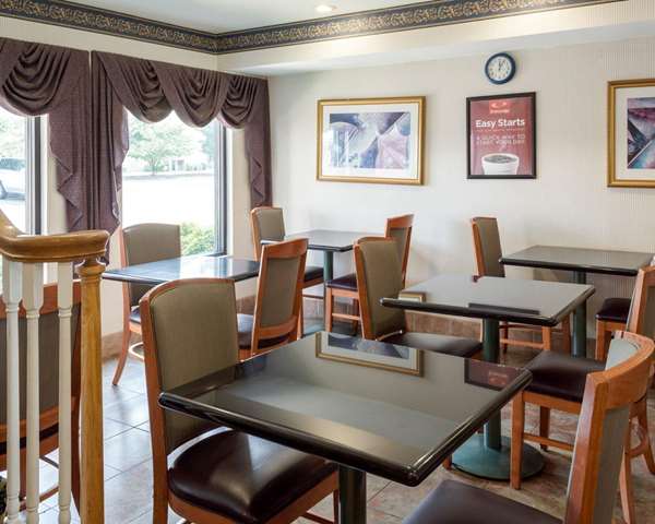 Econo Lodge near Fort Lee at I-295 | 4096 Oaklawn Blvd, Hopewell, VA 23860, USA | Phone: (804) 541-4849