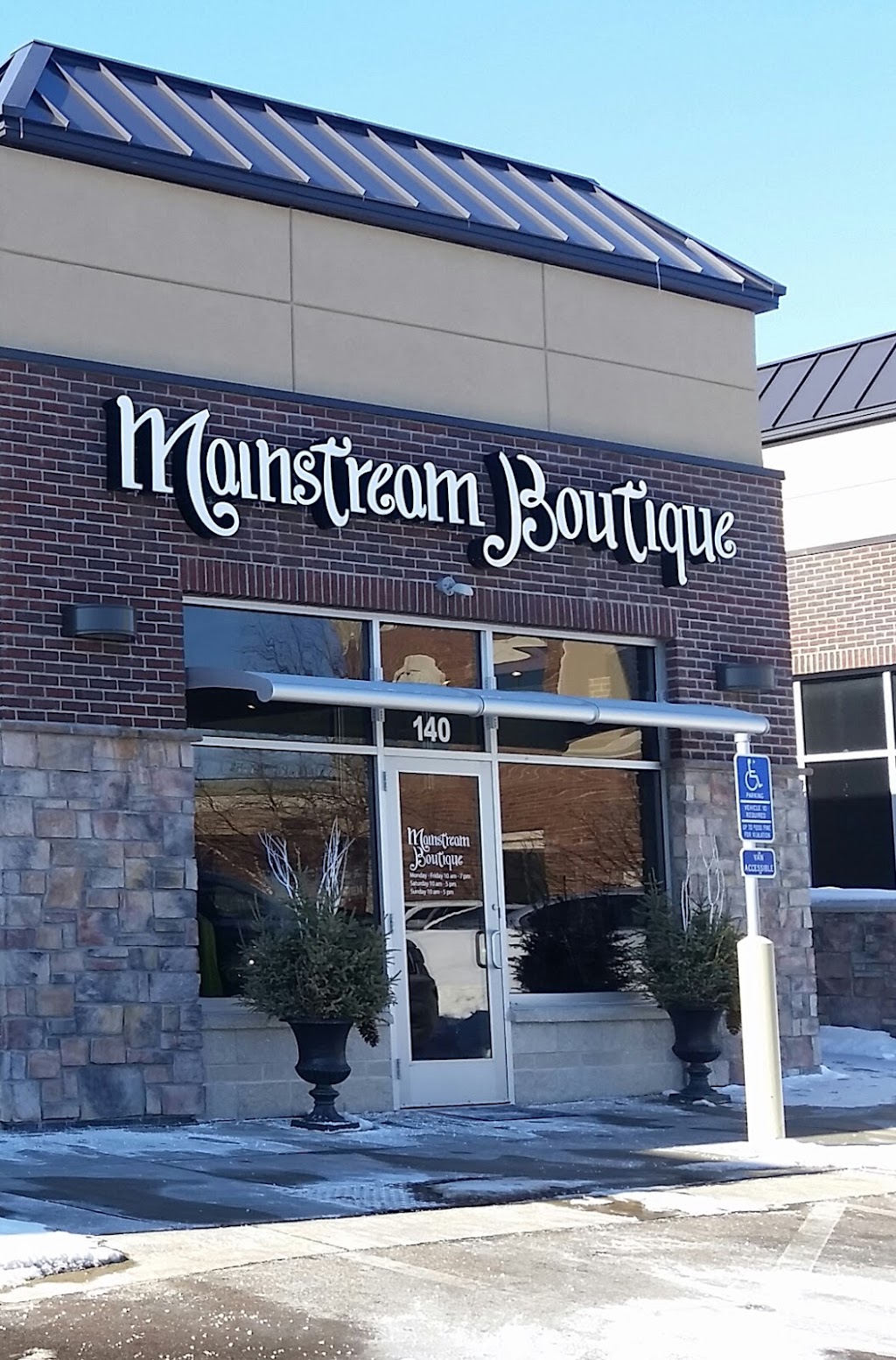 Mainstream Boutique of Chanhassen | 460 Lake Dr #140, Chanhassen, MN 55317, USA | Phone: (952) 934-3725