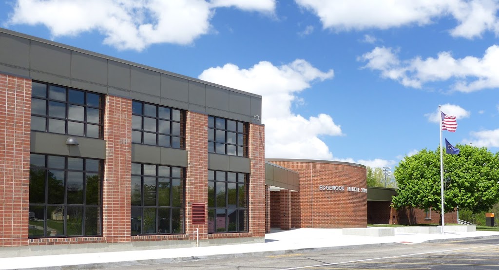 Edgewood Middle School | 900 S Union St, Warsaw, IN 46580, USA | Phone: (574) 371-5096