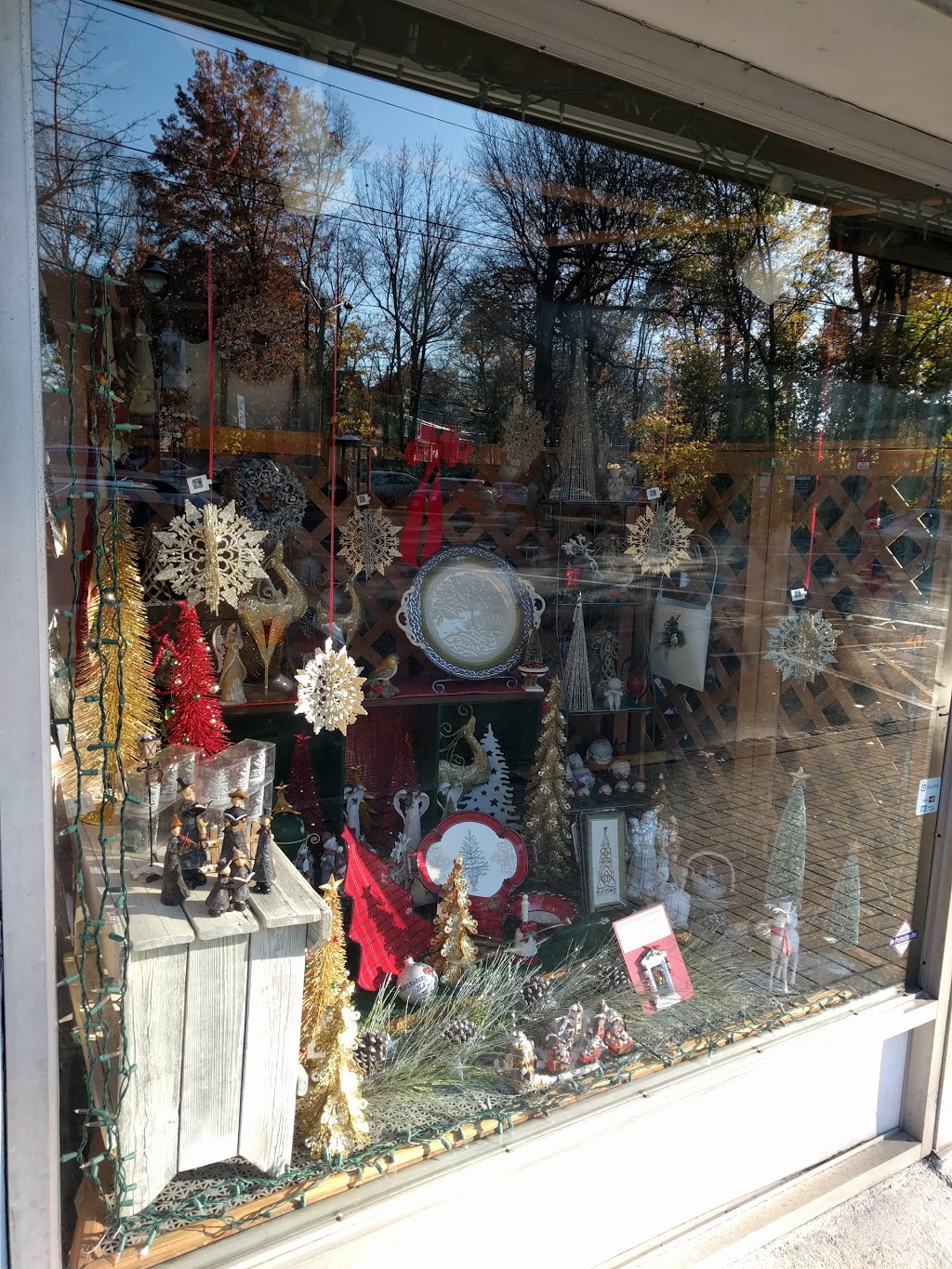 Bee & Thistle Antiques | 89 Baker St, Maplewood, NJ 07040, USA | Phone: (908) 967-1201