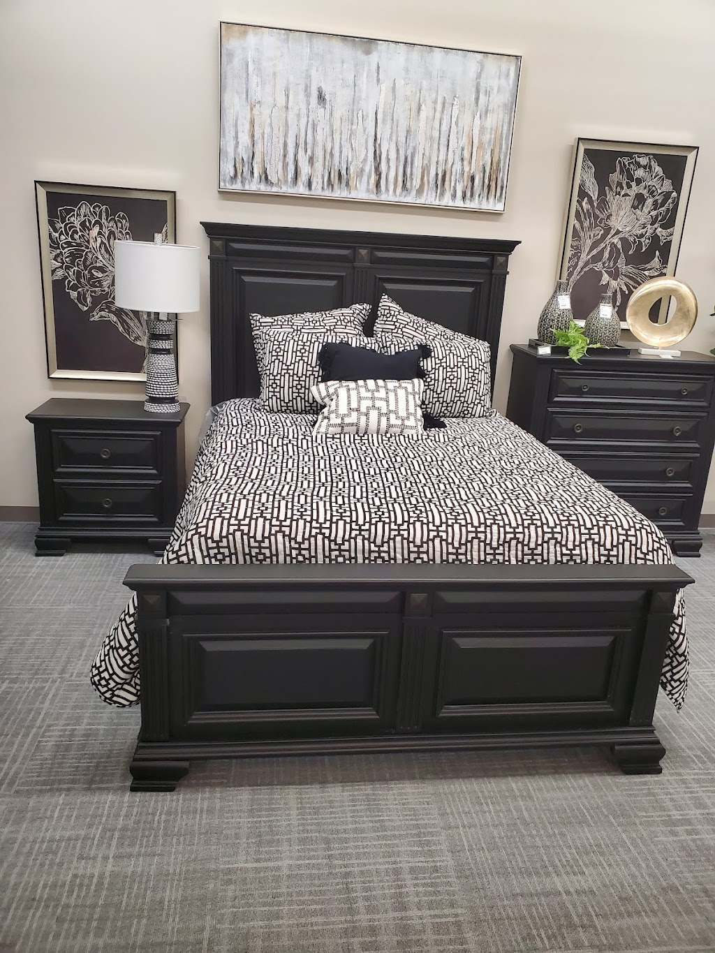 Ivan Smith Furniture | 3550 W University Dr STE 300, McKinney, TX 75071, USA | Phone: (469) 302-9320