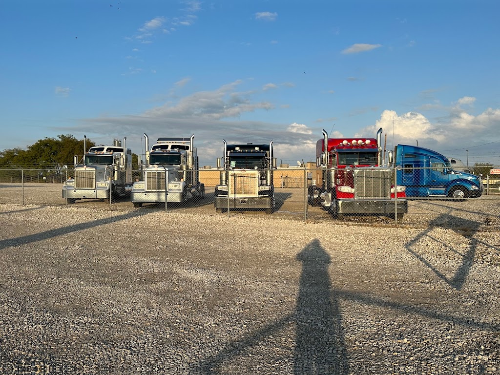 Ohio Truck Sales | 115 Illinois St, Rhome, TX 76078, USA | Phone: (817) 918-1744